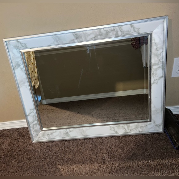 Mirror - Picture 2 of 2